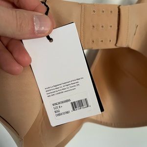 Knix Wong Woman bra, size 8, color beige.